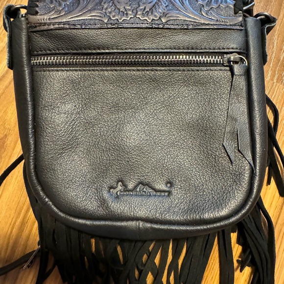 🚨🚨VINTAGE MONTANA WEST LEATHER PURSE WITH FRINGE ABSOLUTELY GORGEOUS ❤️❤️❤️🤩 - Picture 6 of 12